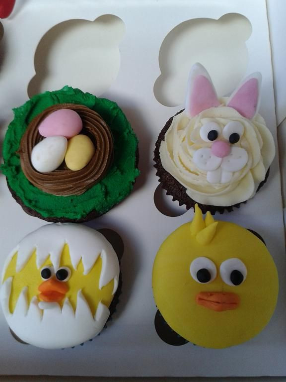 Cake Decorating - Easter Cupcakes